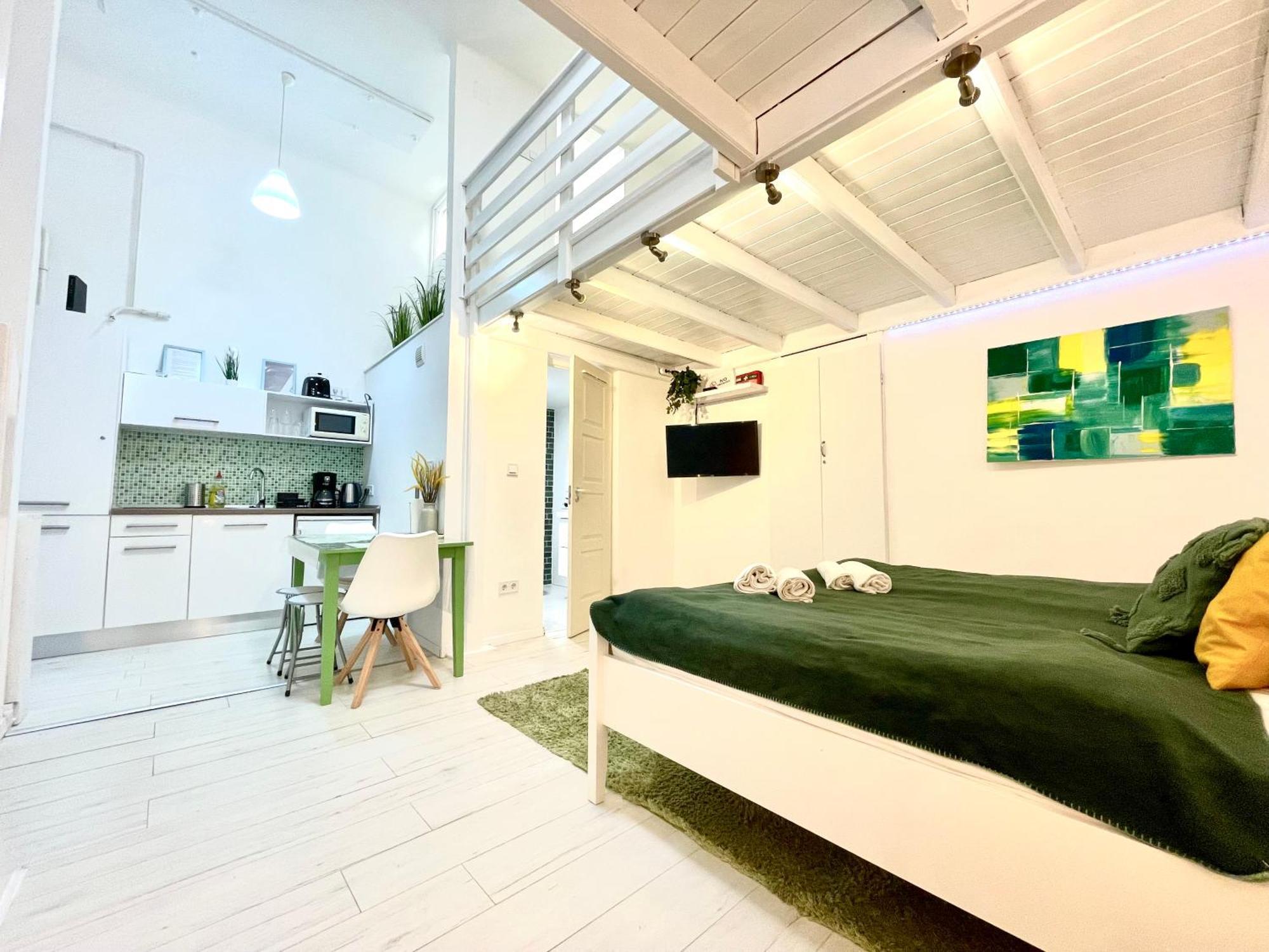 Teresian Apartment Near The Andrassy Street Free Air Conditioner Free Coffee 부다페스트 외부 사진