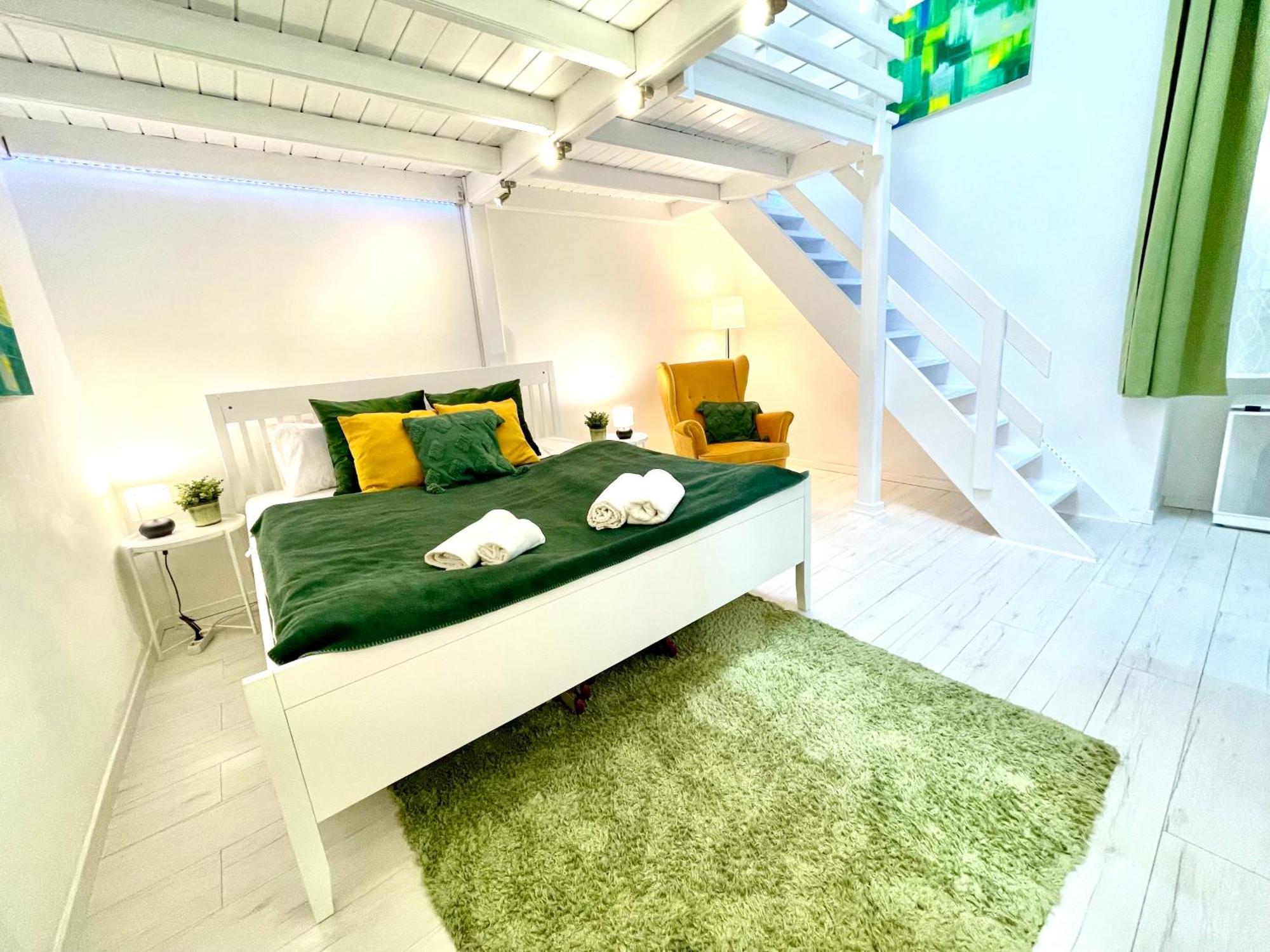 Teresian Apartment Near The Andrassy Street Free Air Conditioner Free Coffee 부다페스트 외부 사진