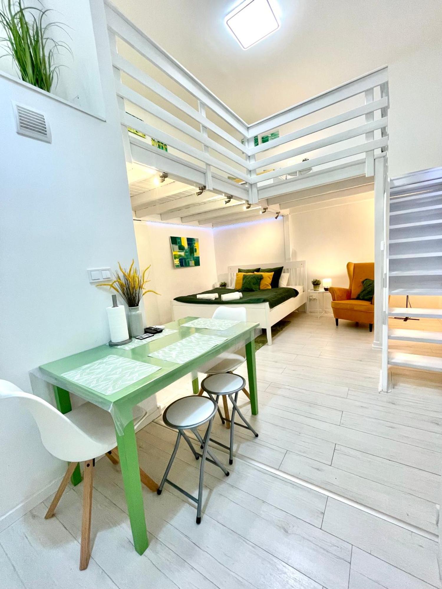 Teresian Apartment Near The Andrassy Street Free Air Conditioner Free Coffee 부다페스트 외부 사진
